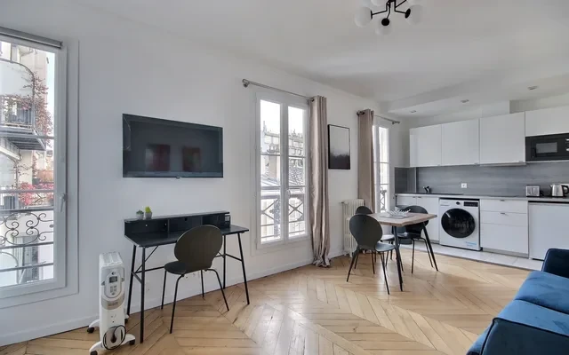 Furnished Studio Apartment for Rent - 28m² - Saint - Georges - Paris 2