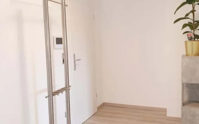 2-Zimmer-Wohnung am Karlsplatz – ideal fur Dauer- oder Firmenmiete 3