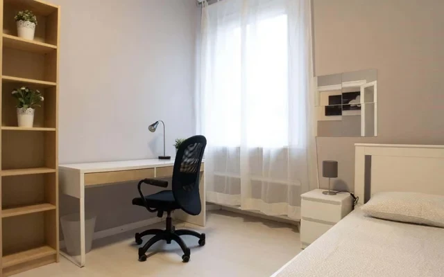 VIA GRAN SAN BERNARDO 18 <br> PRIVATE ROOM S1 3