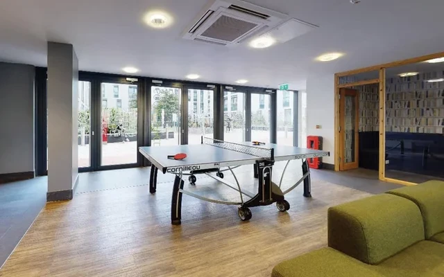 Gob Sterling Court (Wembley) 3
