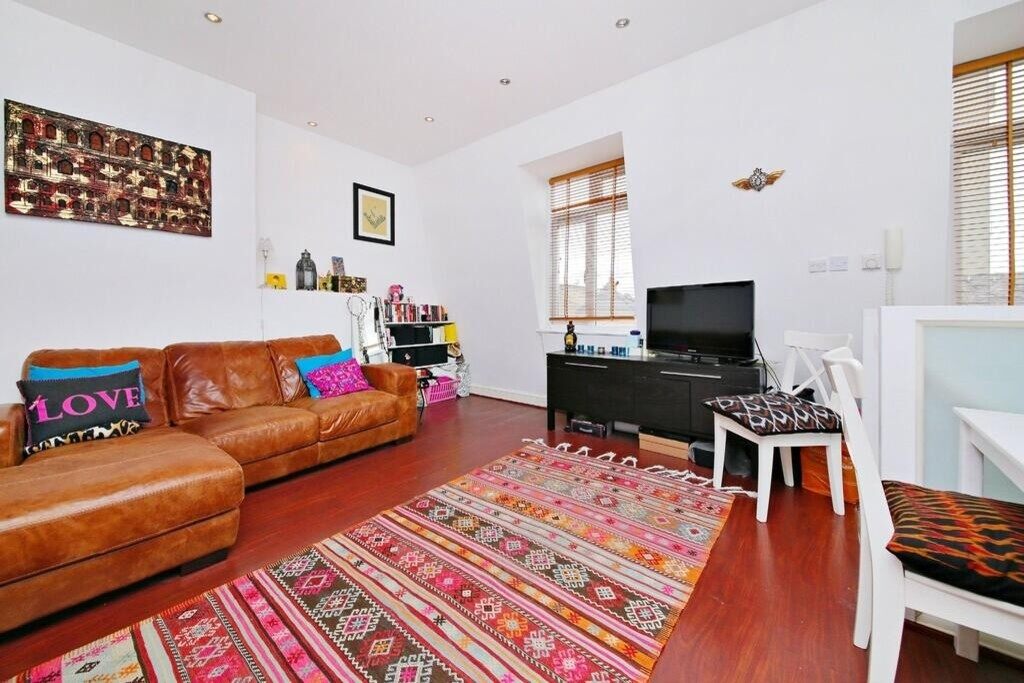 LH-Harrow Road 2