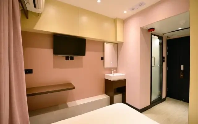 West Kowloon Boutique Student Dormitory 4