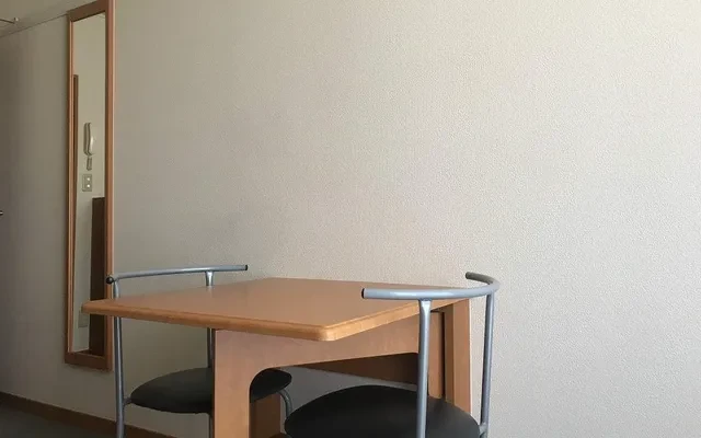 レオパレスアーク 4
