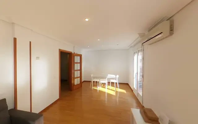 Calle de las Navas del Rey 4