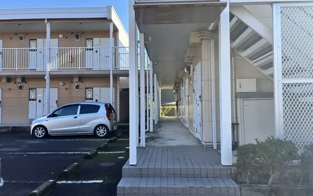 レオパレスフォーチュン 4