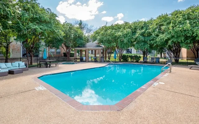Centennial Court Apartments- Student Housing 2