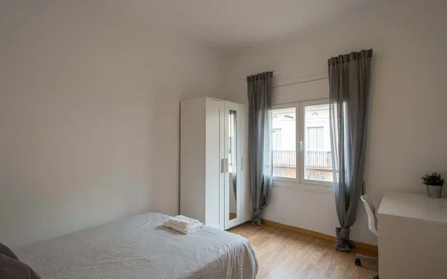 3 bedroom apartyment in sants 4