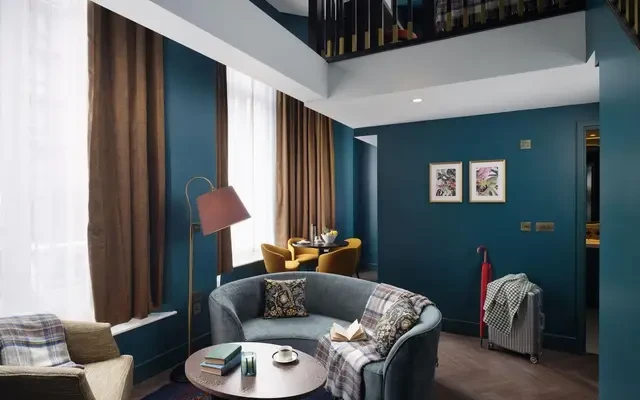 Harrington Gardens, South Kensington, London, SW7 4JW 0