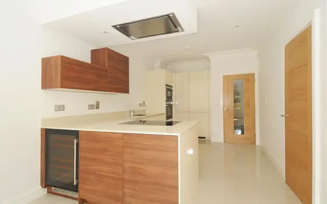 Martingales Close, Ascot, Berkshire, SL5 9FQ 3