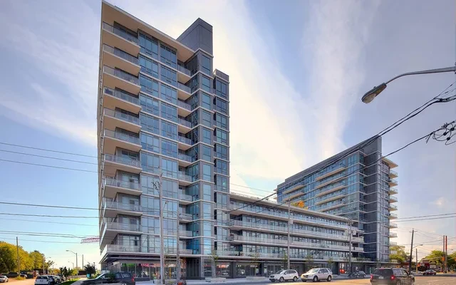 IQ Condos(1185 The Queensway) 1
