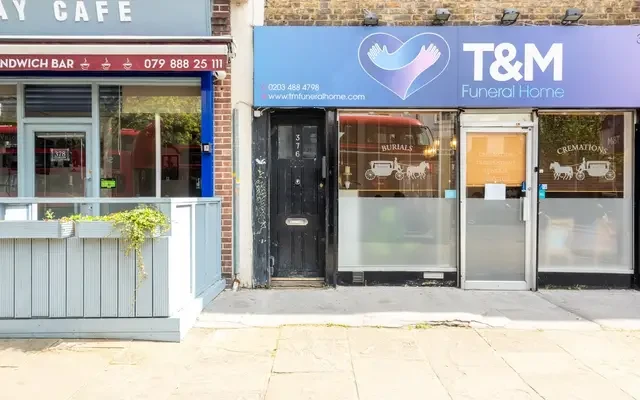 Caledonian Rd 12107# 1