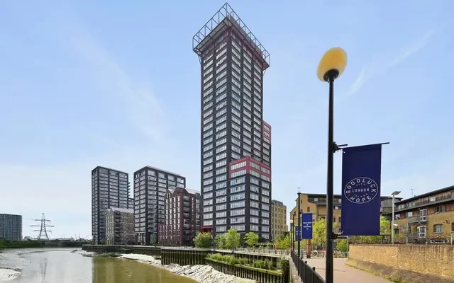 DK-Douglass Tower - London student accommodation