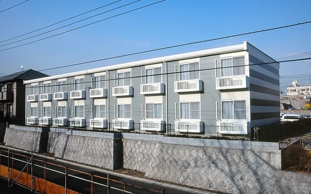 レオパレスフロレスタ 4