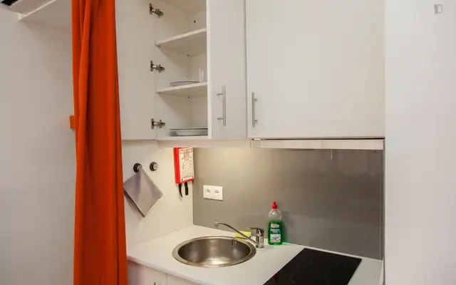 studio in Lower Town - Coimbra student accommodation