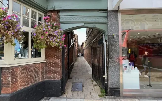 Putney High Street 13419# 1