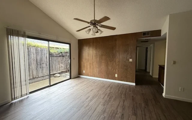 2218 E. 8th 4