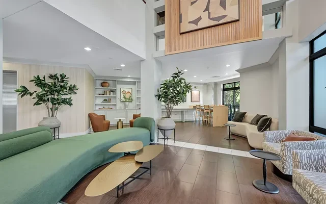 Crystal City Lofts 4