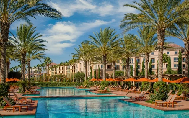 Promenade at Irvine Spectrum 3