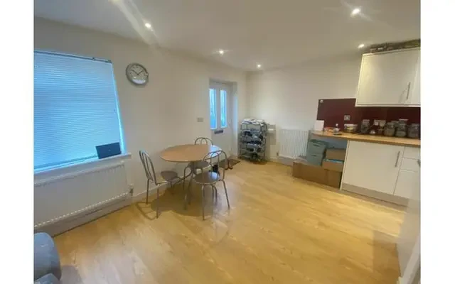 2-4 Beachgrove Road, Bristol, Avon, England, BS16 3 0
