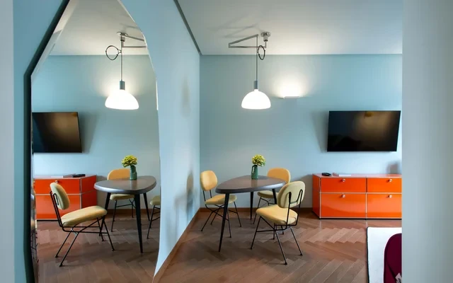 Via Manzoni 25 - Design Suite 42 1