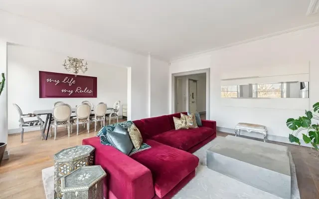 Cadogan Square, Knightsbridge, London, SW1X 0HT 3