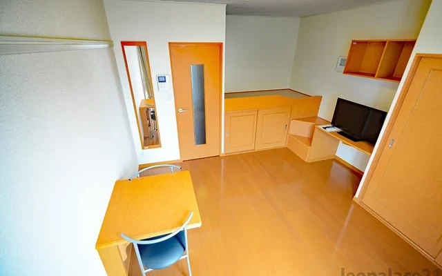 レオパレスサニーコート 4