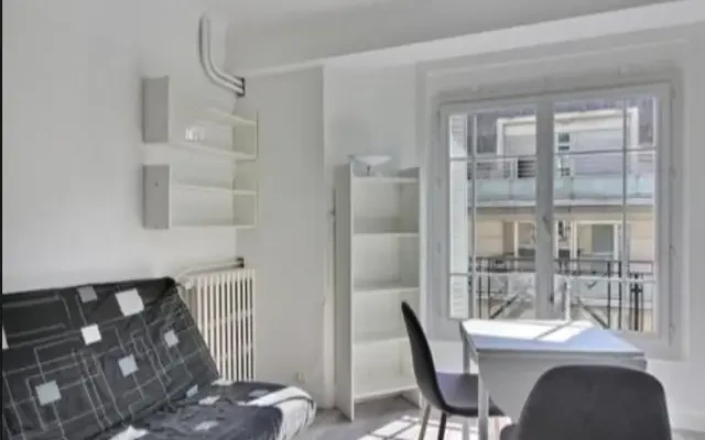 PARIS 14e·21.08m²·F1·Studio·With furniture 0