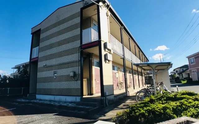 レオパレスサニーホームズ 4