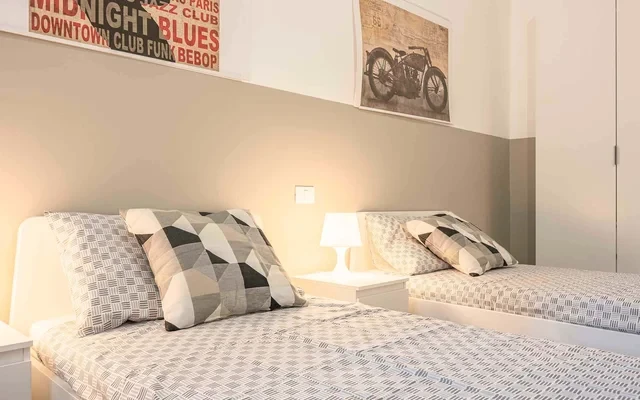 VIALE ZARA 145 <br> SHARED ROOM D1 - Bed A 4