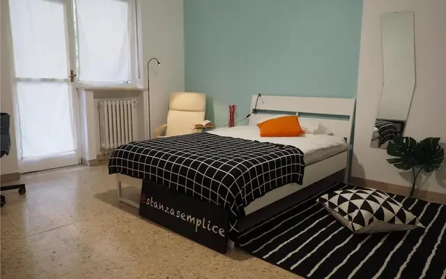 Stunning double bedroom in Mirafiori Sud - トリノ大都市圏の学生向け宿泊施設