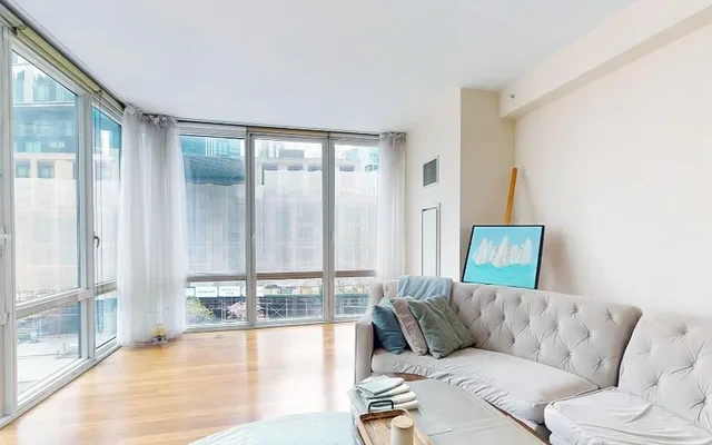 10 West End Avenue 4