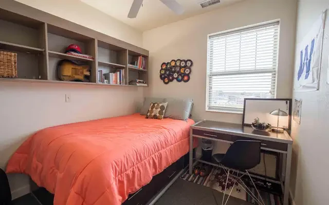 College Place Uptown 1