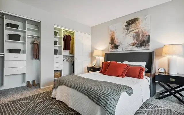 Arrive Oak Brook Heights 1