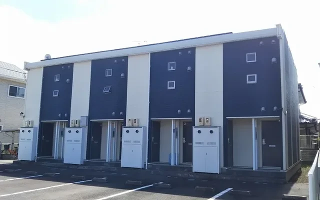 レオパレス瀬戸 4