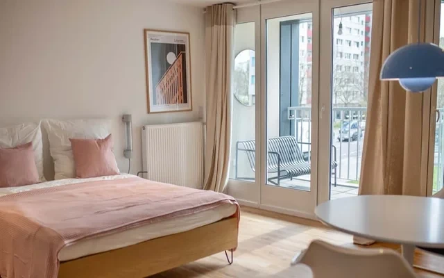 Mitte Studio 3