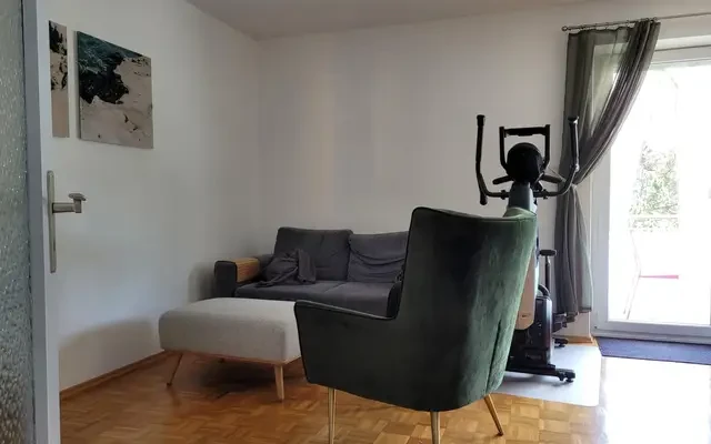 Bright 1-bedroom flat in Moosach 4