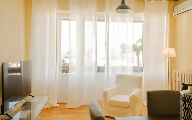 Appartamento luminoso e spazioso con ampia terrazza 2