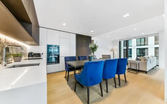 Casson Square, Southbank, London, SE1 7GY 1