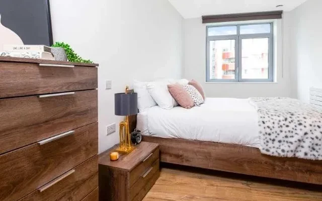 LH-Fizzy Canning Town 1