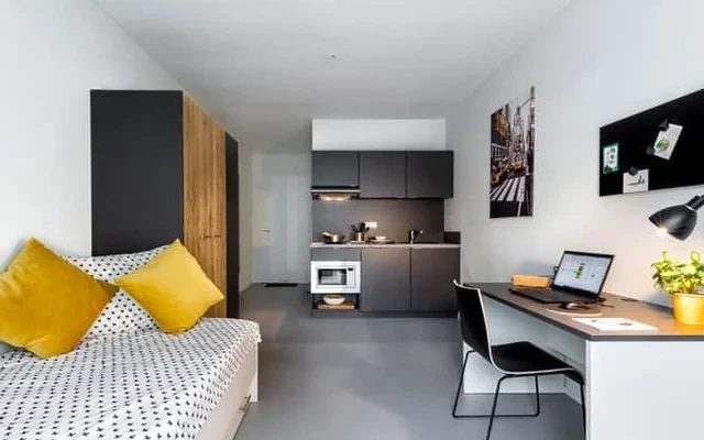 Studio E 0