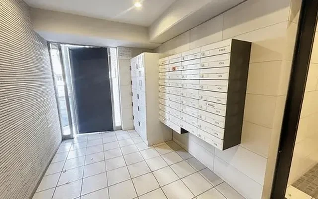 Isle Premium Bunkyo Rikugien 3