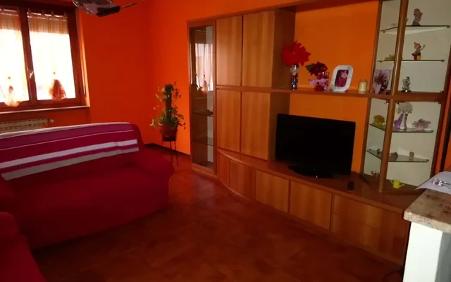 Apartment in Viale V. Signorini, Villastellone for 65 m² with 1 bedrooms 4