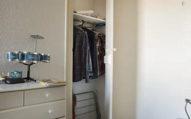 Likeable double bedroom near The University of Manchester 3