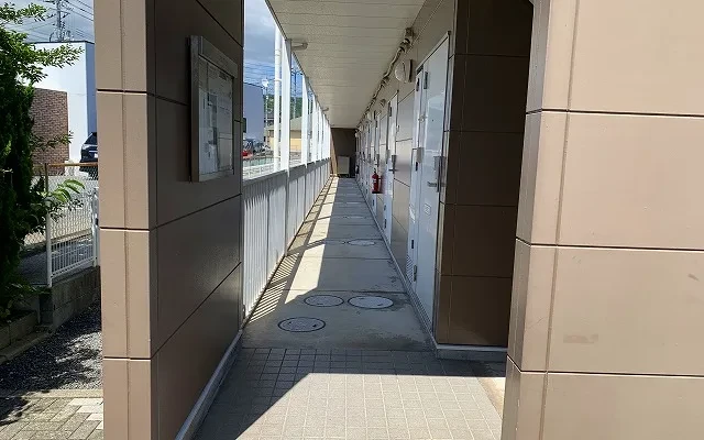 レオパレスルミエール 1