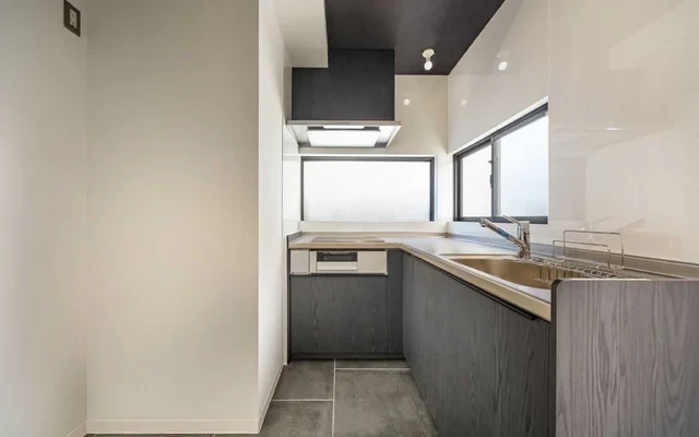 U Share Waseda WC2 4