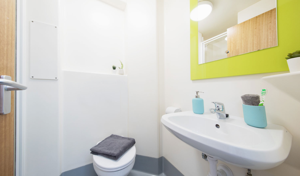 pendyris-street-cardiff-wales-cf11-6yy-cardiff-BUILDING