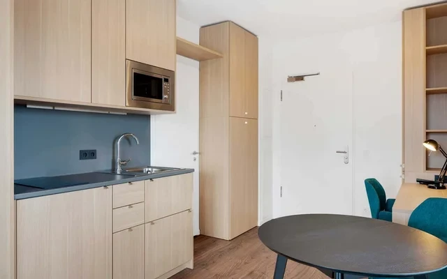 Reduced Rent - Furnished 2 Room apartment, Gym & Concierge - 15 min to Berlin Central 3