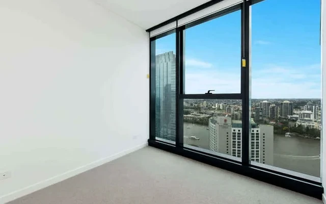 222 Margaret St 4