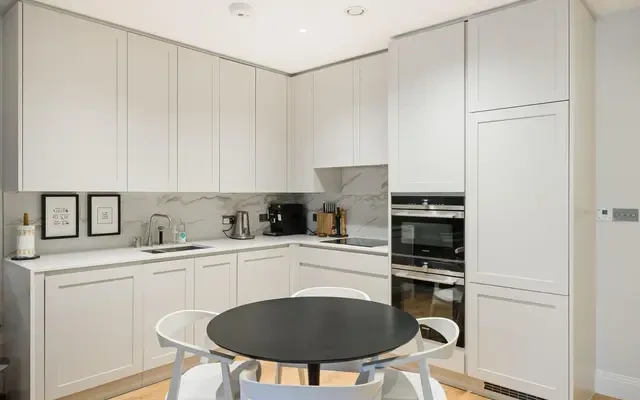 Flat 63 Renaissance Square Apartments, Palladian Gardens, London, W4 2DZ 1