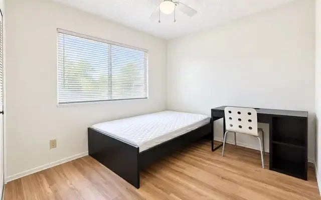 1320 E Palmdale Dr - Tempe student accommodation - 4b2b-room3